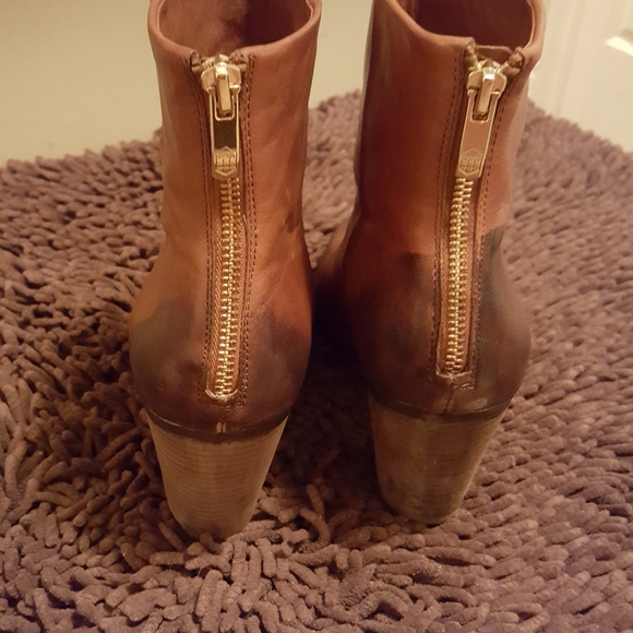 VINCE CAMUTO•Ankle Boot sz 10 SOLD ON TITLE - Picture 8 of 13